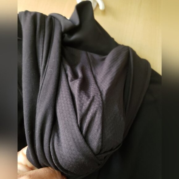 Lululemon Bla k Zip Up Ja ket Size 8 - Picture 4 of 9